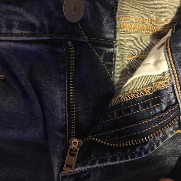 American Eagle Next Level Flex Ripped Jeans - Picture 6 of 8